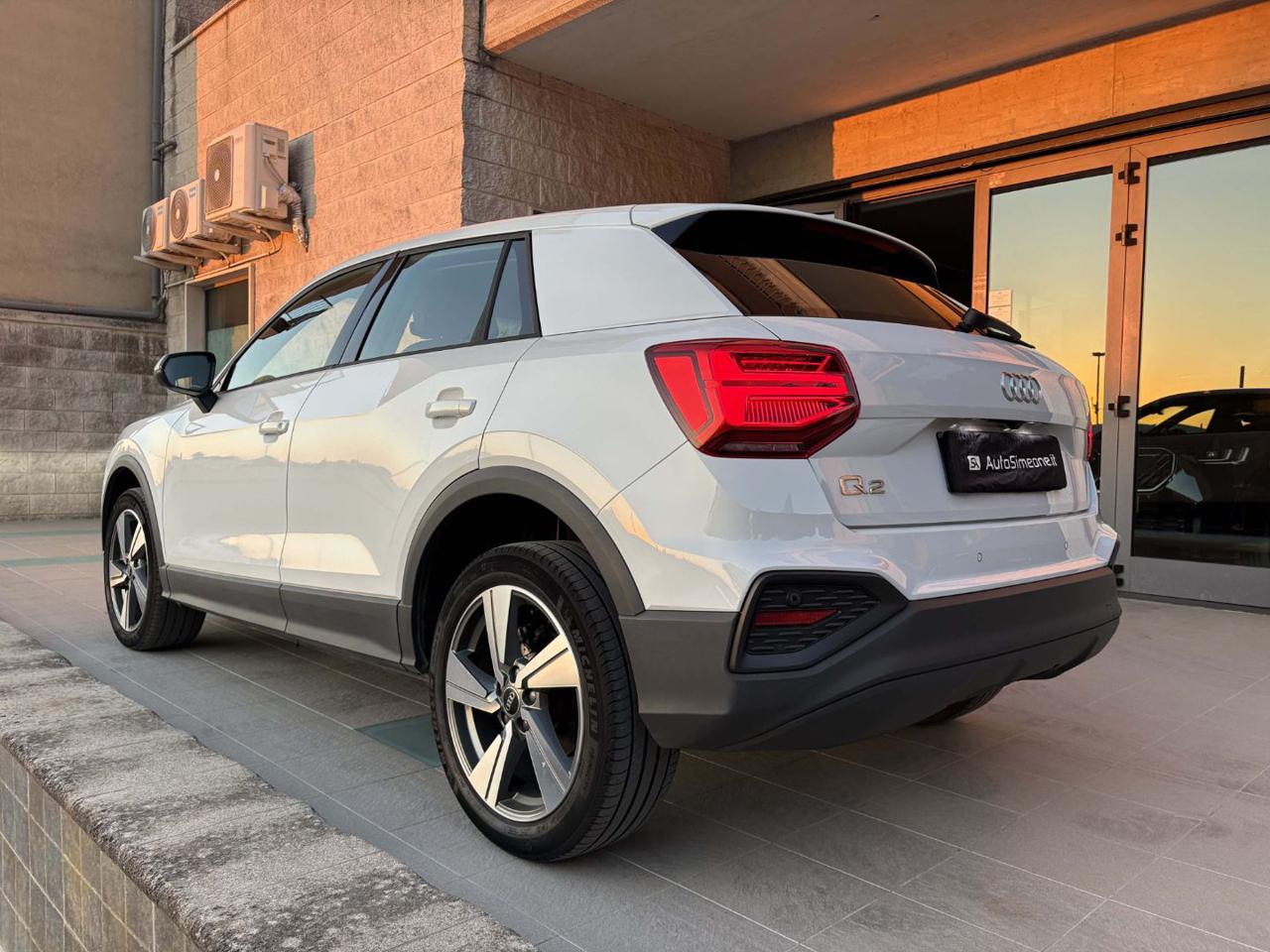 AUDI Q2 30 TDI Business CERCHI DA18 - 7