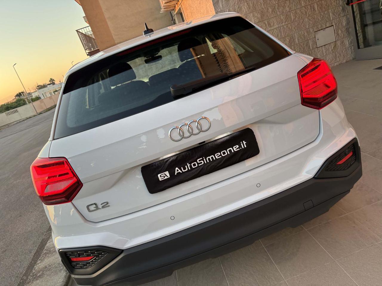 AUDI Q2 30 TDI Business CERCHI DA18 - 29