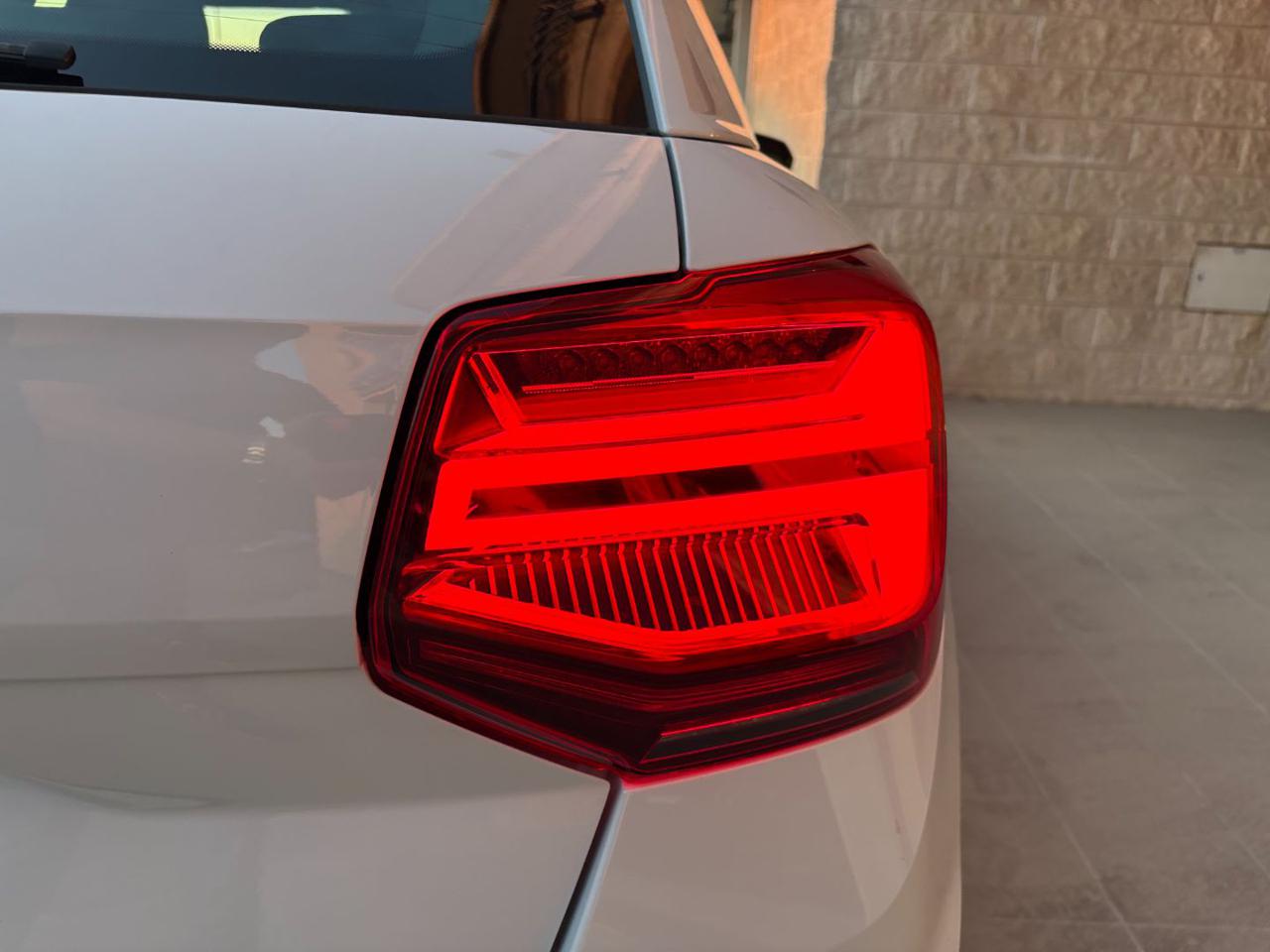 AUDI Q2 30 TDI Business CERCHI DA18 - 31