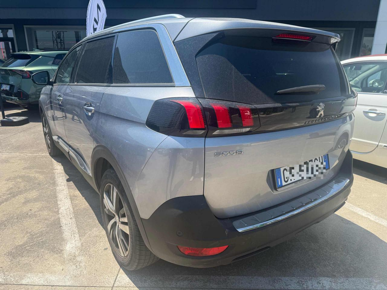 PEUGEOT 5008 BlueHDi 130 S&S EAT8 Allure Pack - 2