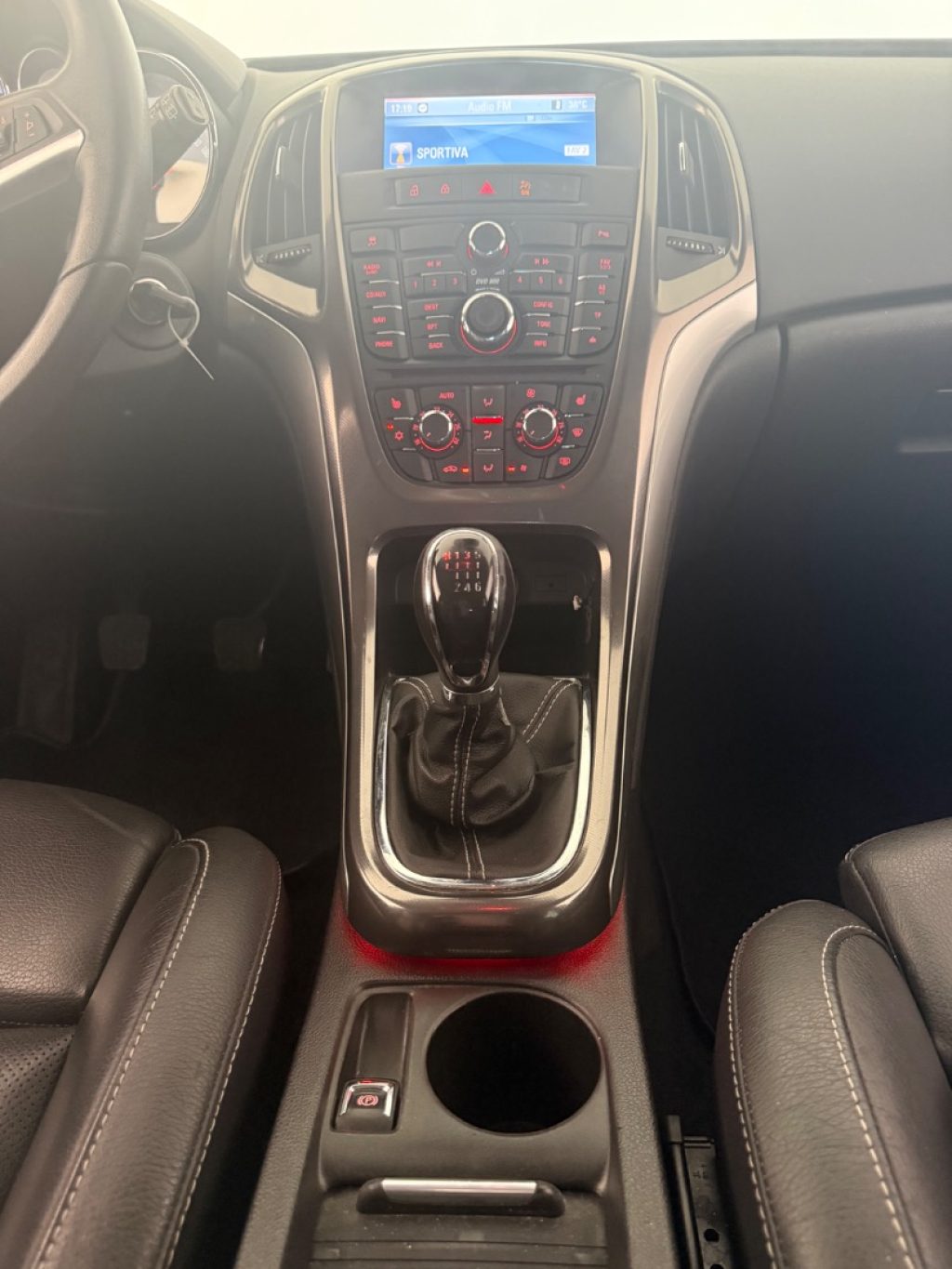 OPEL Astra 1.4 Turbo 140CV 5 porte Cosmo - 17