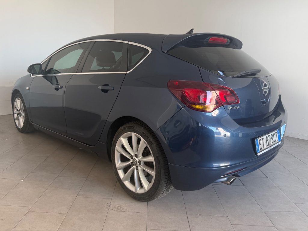OPEL Astra 1.4 Turbo 140CV 5 porte Cosmo - 4