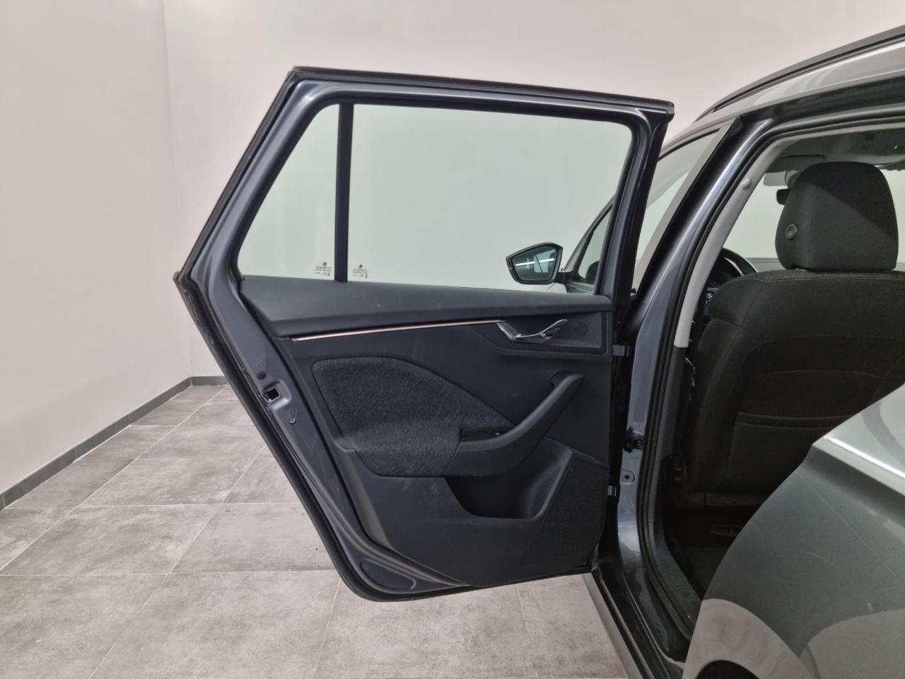 SKODA Kamiq 1.5 TSI ACT DSG Black Dots - 28