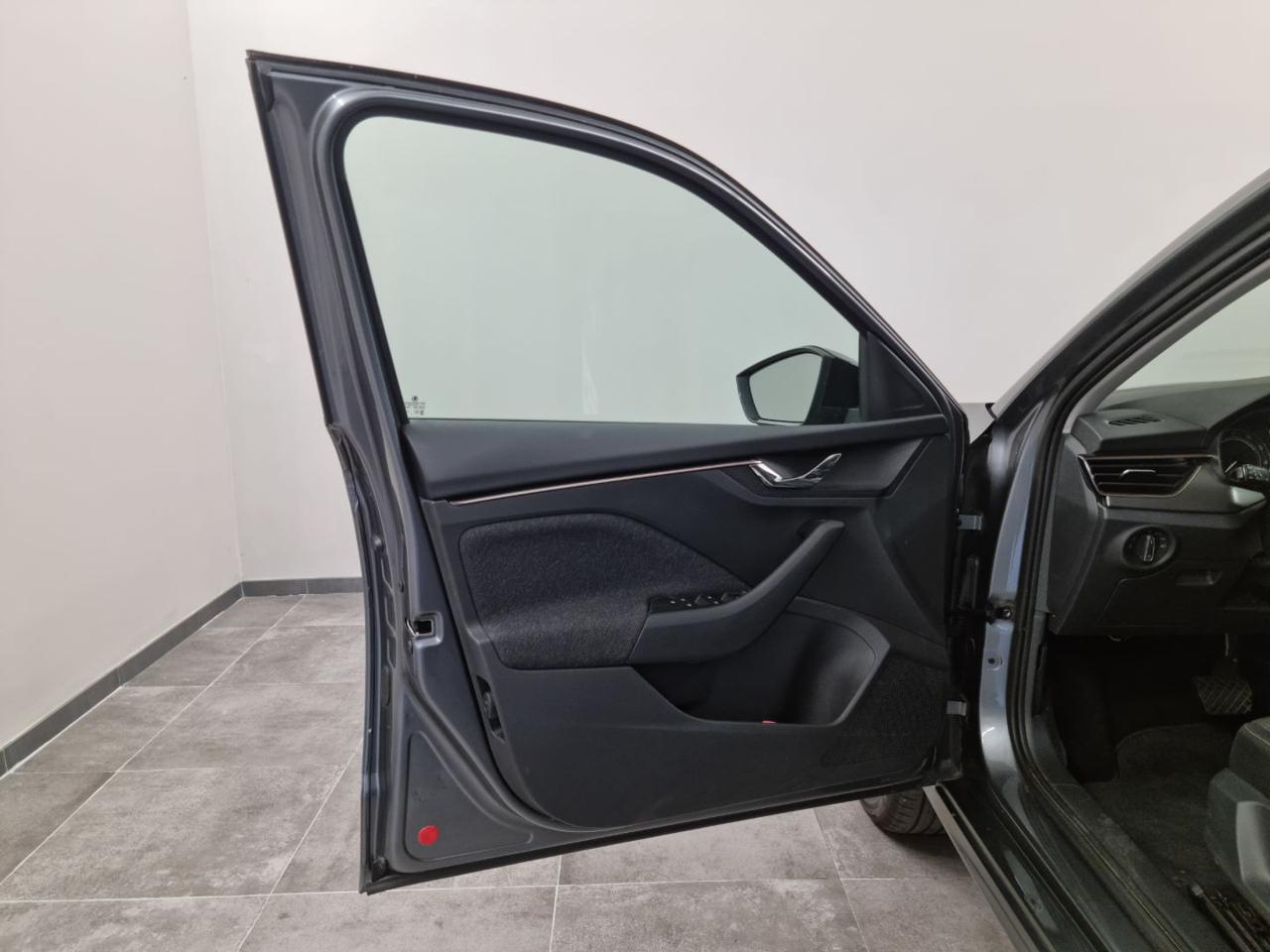 SKODA Kamiq 1.5 TSI ACT DSG Black Dots - 24