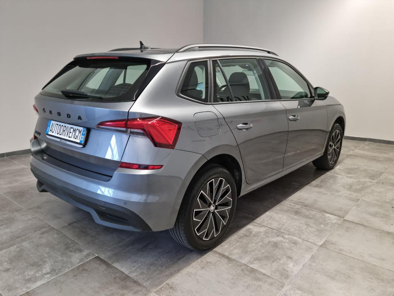 SKODA Kamiq 1.5 TSI ACT DSG Black Dots - 19