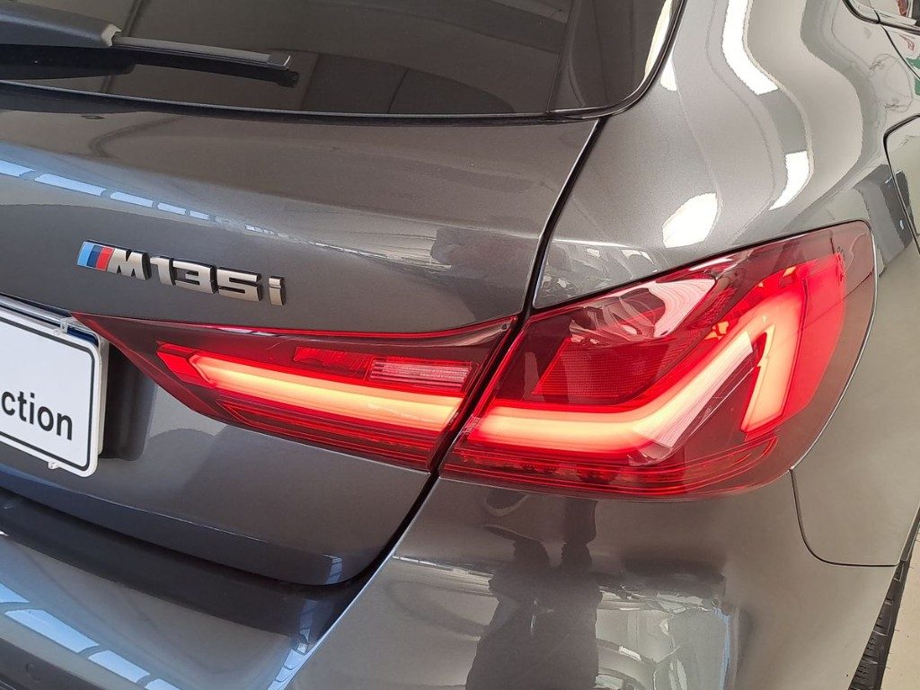BMW M135 i xDrive Aut. + Tetto apr. - 7