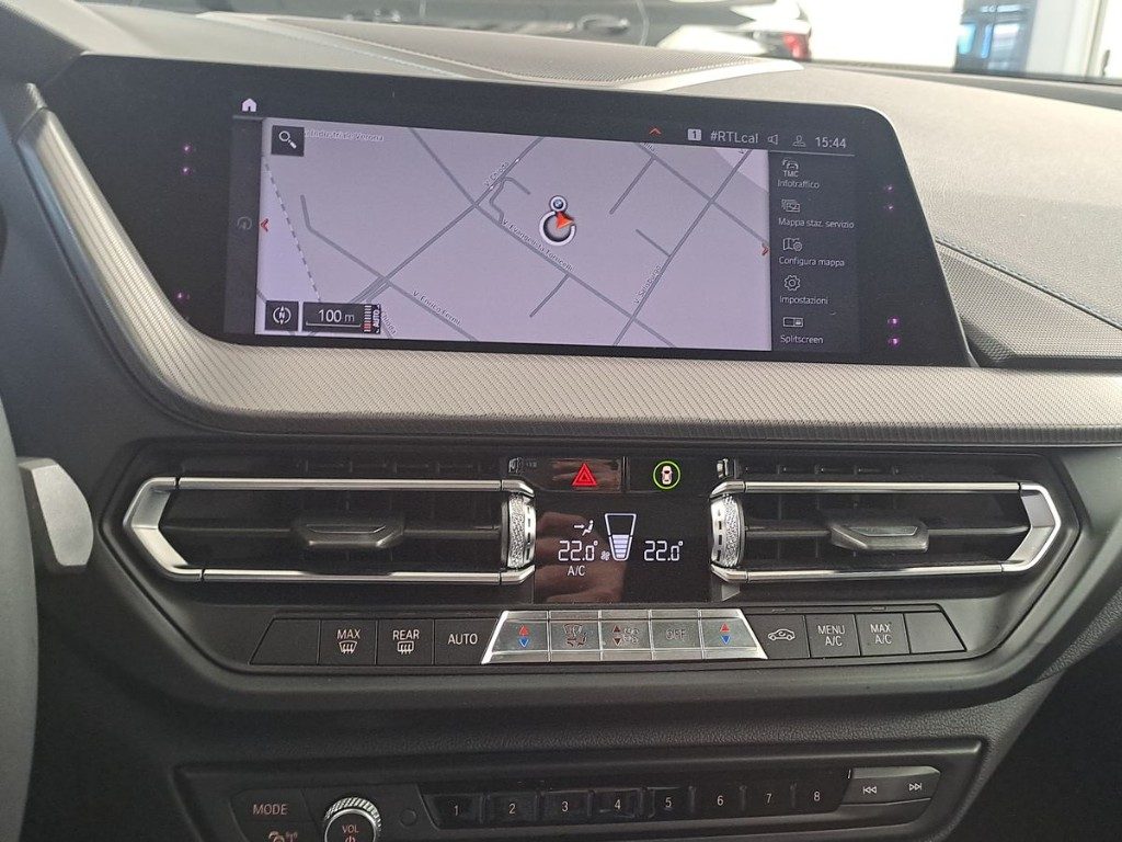 BMW M135 i xDrive Aut. + Tetto apr. - 11