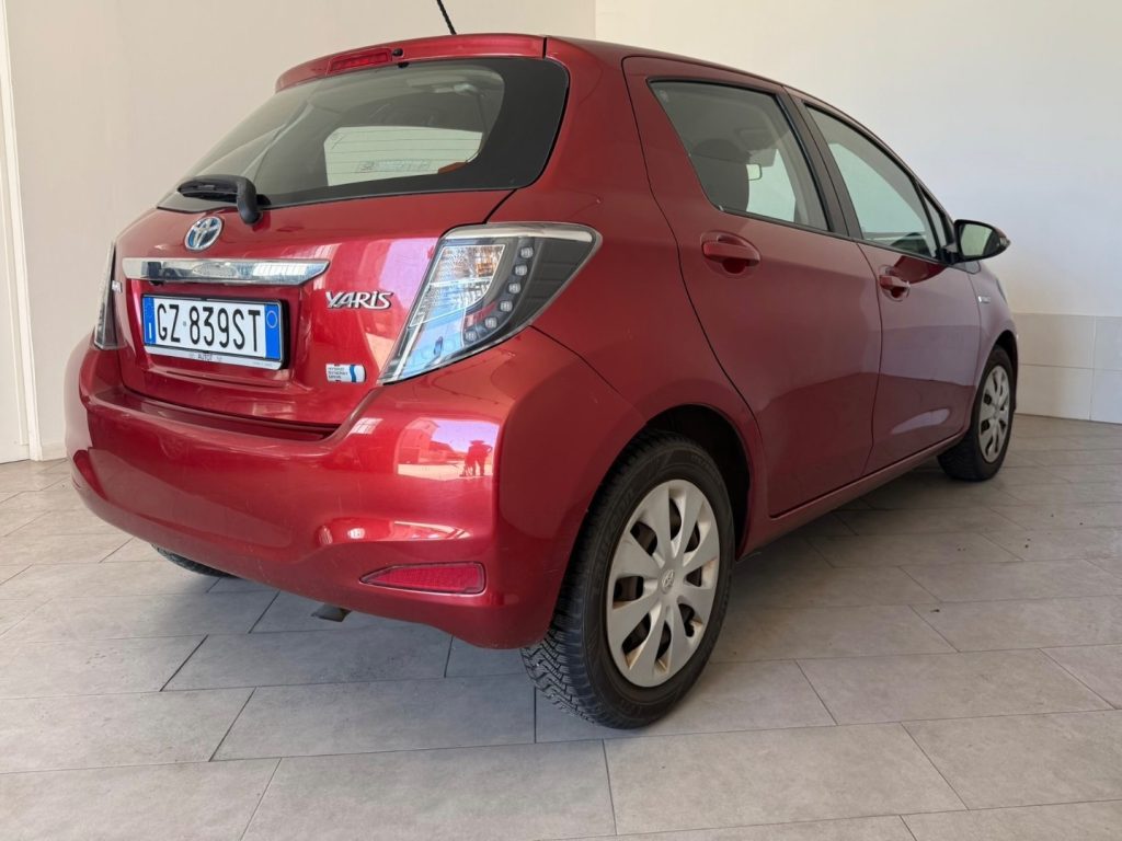 TOYOTA Yaris 1.5 Hybrid 5 porte Lounge Più - 4