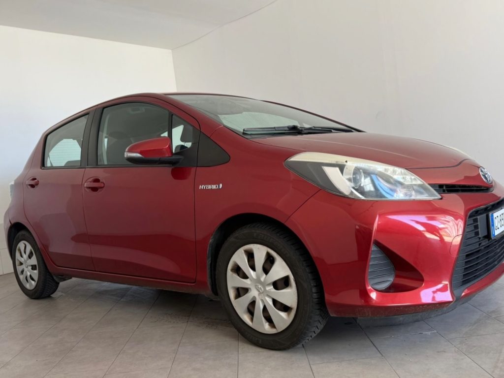 TOYOTA Yaris 1.5 Hybrid 5 porte Lounge Più - 2