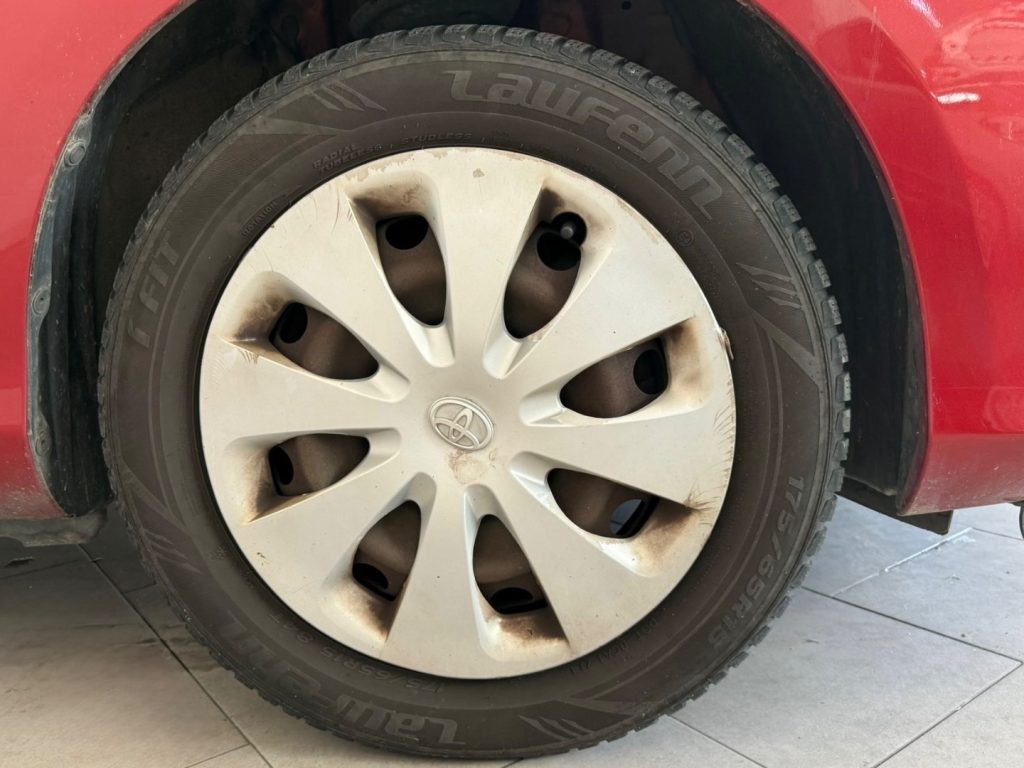 TOYOTA Yaris 1.5 Hybrid 5 porte Lounge Più - 12