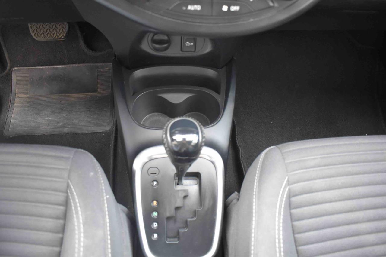 TOYOTA Yaris 1.5 Hybrid 5 porte Active - 13