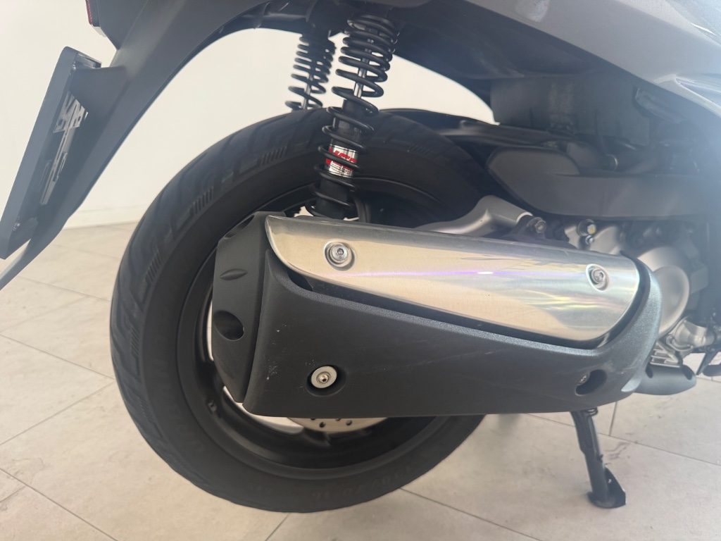 HONDA SH 300 i SH 300I - 4