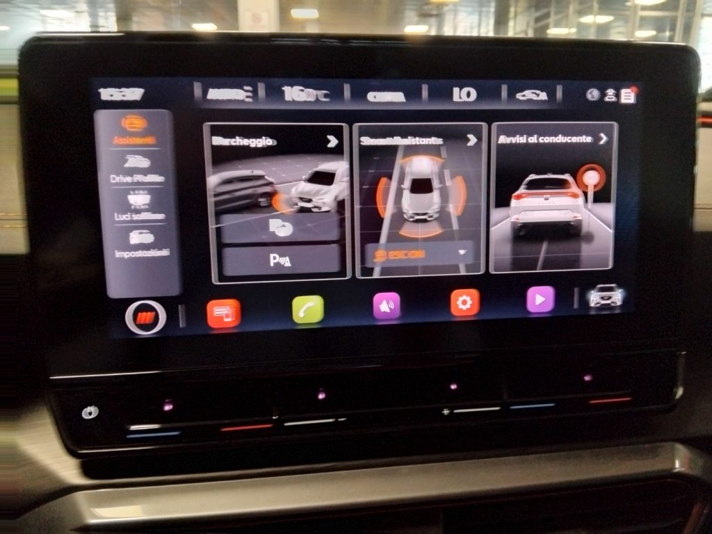 CUPRA Formentor 1.5 TSI DSG 19 VIDEO C/GRIMALDI SPECIAL DAY - 20