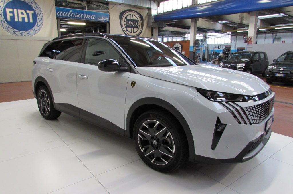 PEUGEOT 5008 Hybrid 136 e-DCS6 GT - 2
