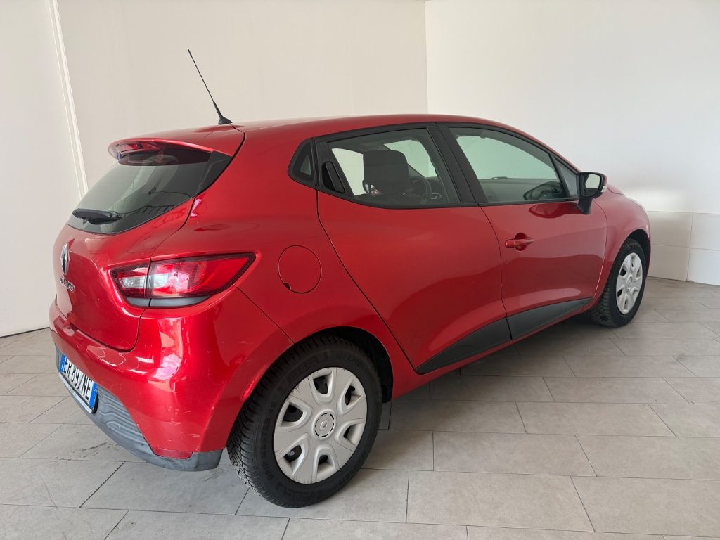 RENAULT Clio 1.2 75CV 5 porte Wave - 13