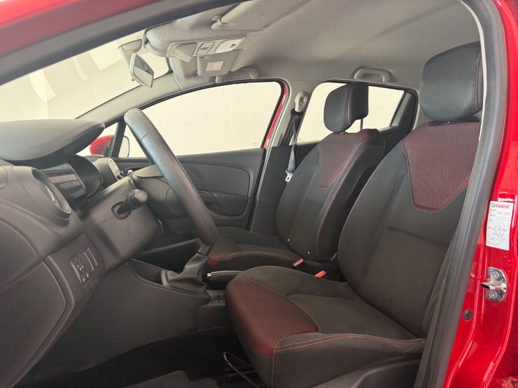 RENAULT Clio 1.2 75CV 5 porte Wave - 4