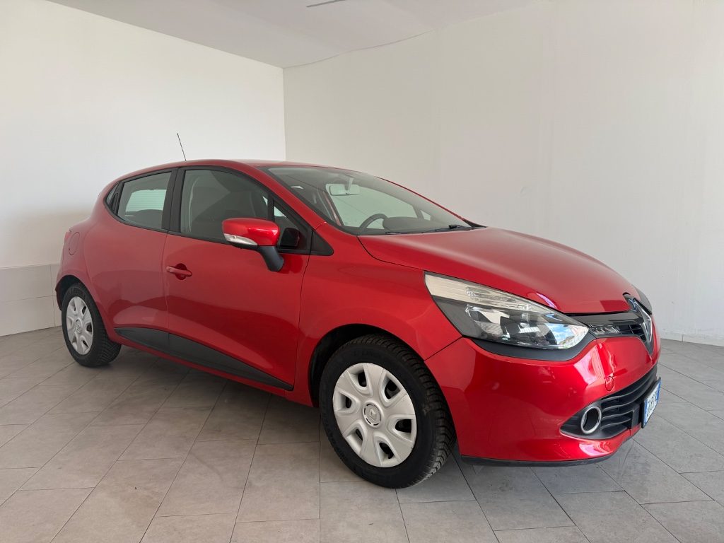 RENAULT Clio 1.2 75CV 5 porte Wave - 2