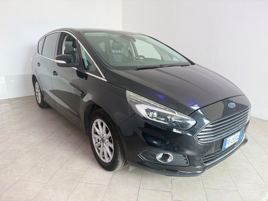 FORD S-Max 2.0 TDCi 150CV Start&Stop Powershift Vignale - 2