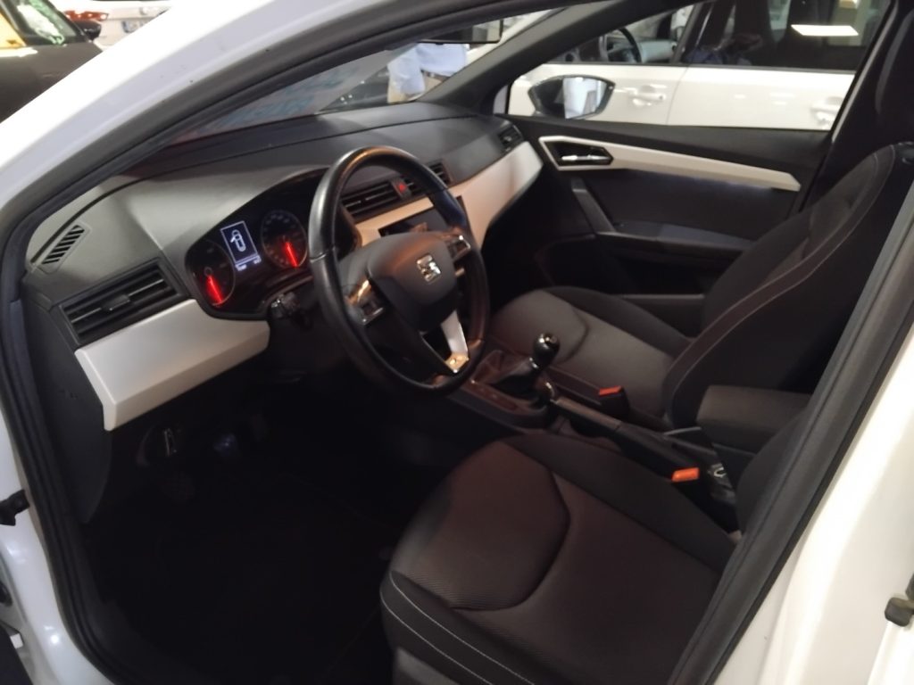 SEAT Ibiza 1.6 TDI 95 CV Xcell 16 LED GRIMALDI SPECIAL DAY - 14