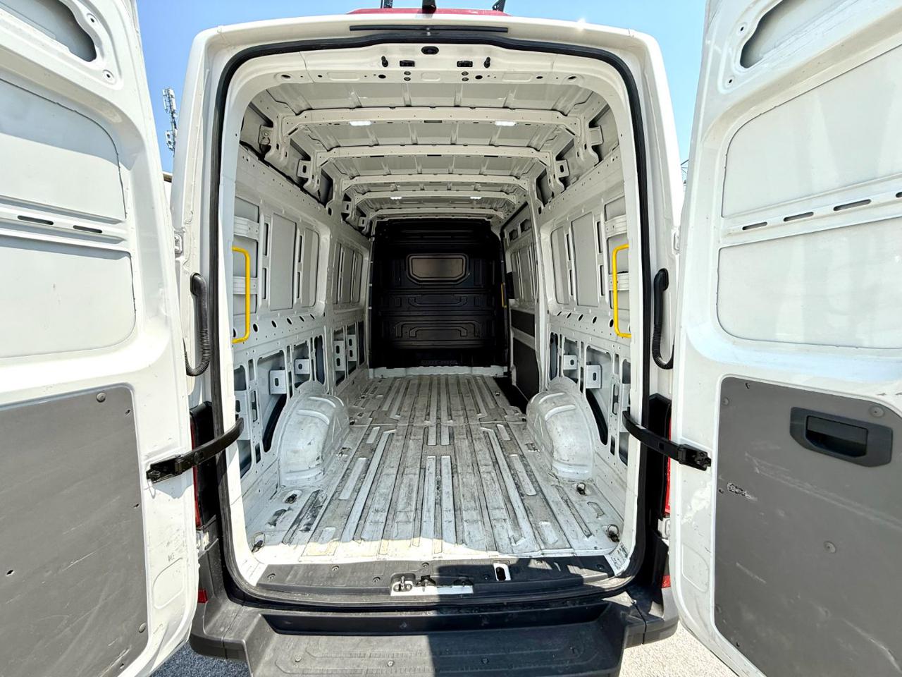 VOLKSWAGEN CRAFTER  2.0 TDI - 7