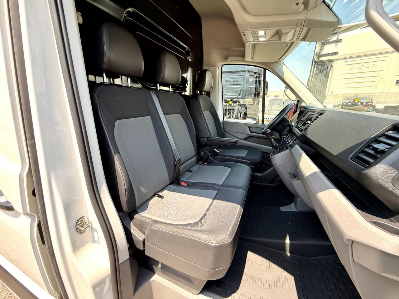 VOLKSWAGEN CRAFTER  2.0 TDI - 9