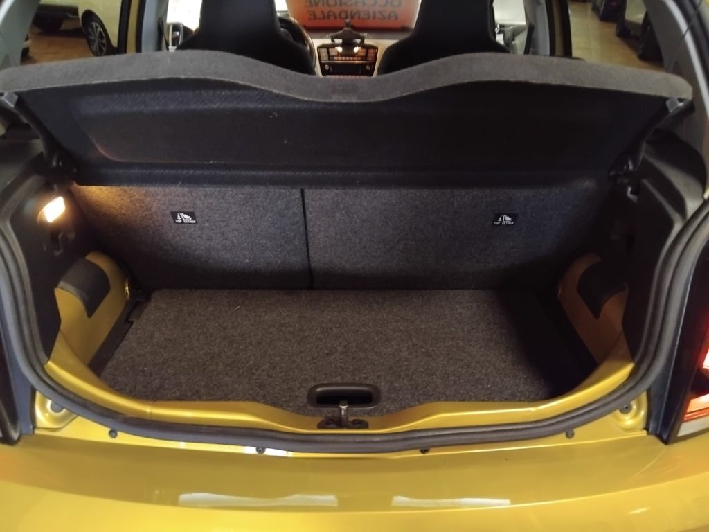 VOLKSWAGEN up! E-UP! 82 CV GRIMALDI SPECIAL DAY - 7
