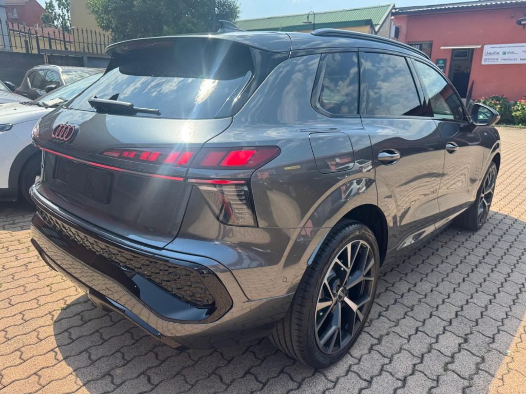 AUDI Q3 TFSI 110 kW mHEV S tronic S Line edition - 5