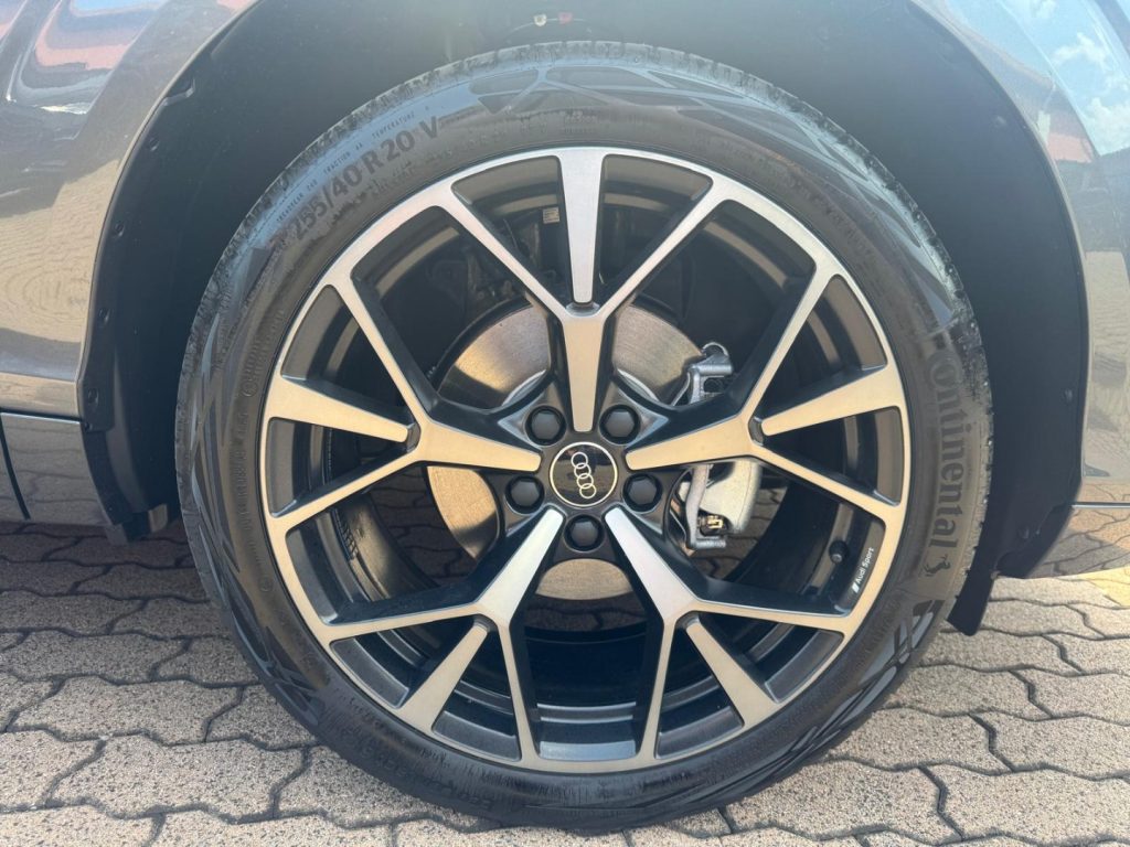 AUDI Q3 TFSI 110 kW mHEV S tronic S Line edition - 23
