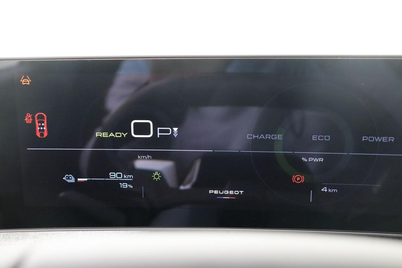 PEUGEOT e-3008 motore elettrico (73kWh) 213 CV GT - 19