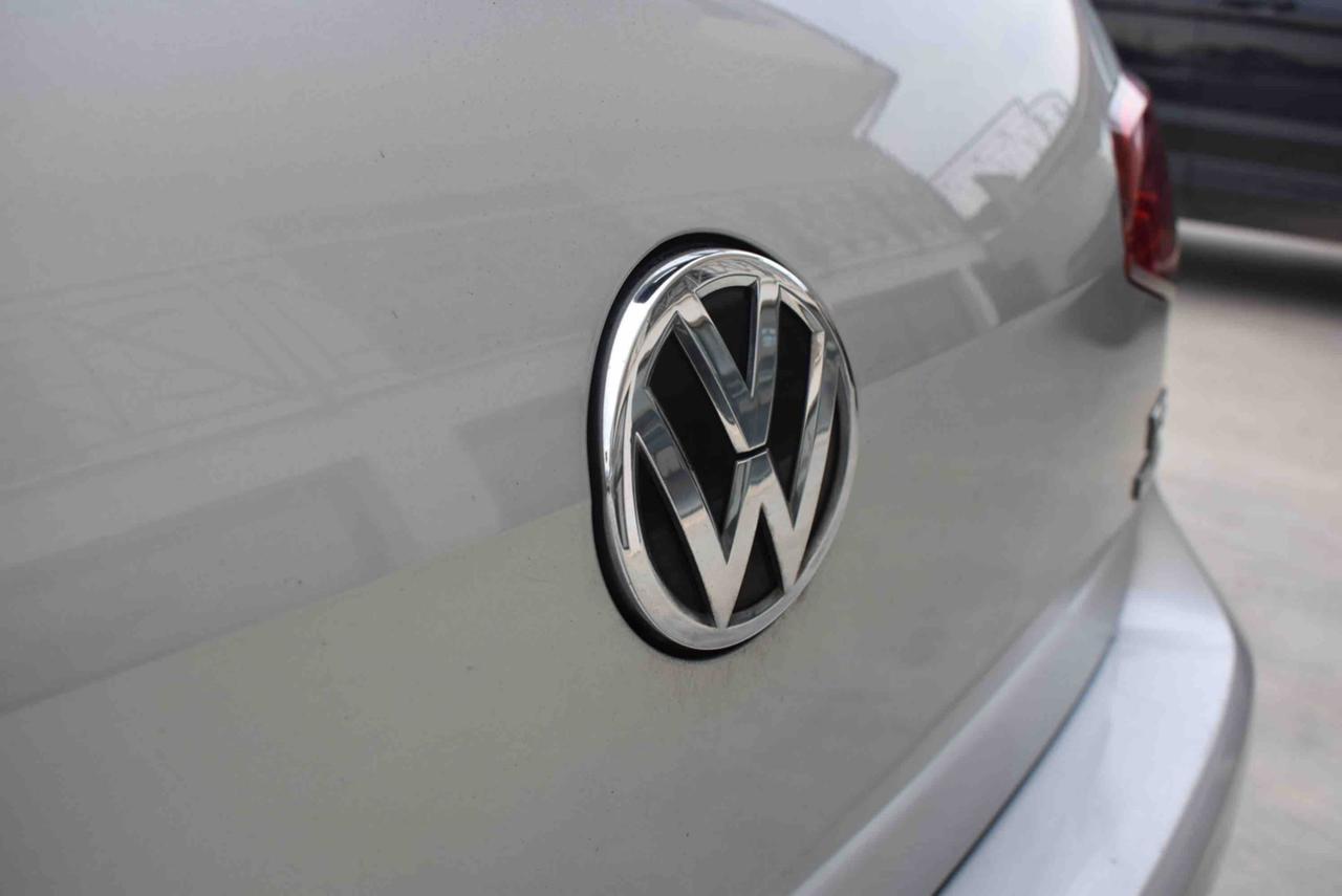 VOLKSWAGEN Golf 1.2 TSI 105 CV 5p. Comfortline BlueMotion Technolo - 19