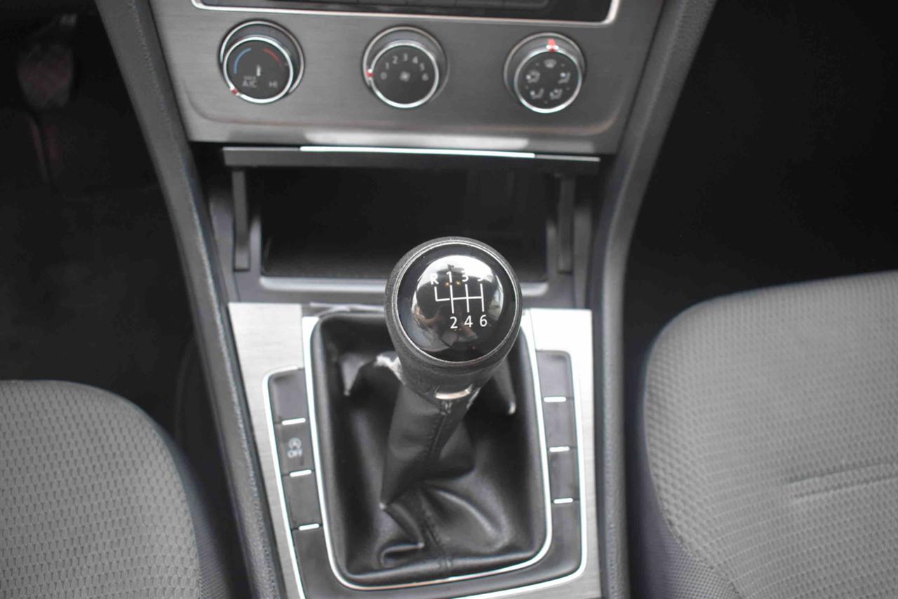 VOLKSWAGEN Golf 1.2 TSI 105 CV 5p. Comfortline BlueMotion Technolo - 14