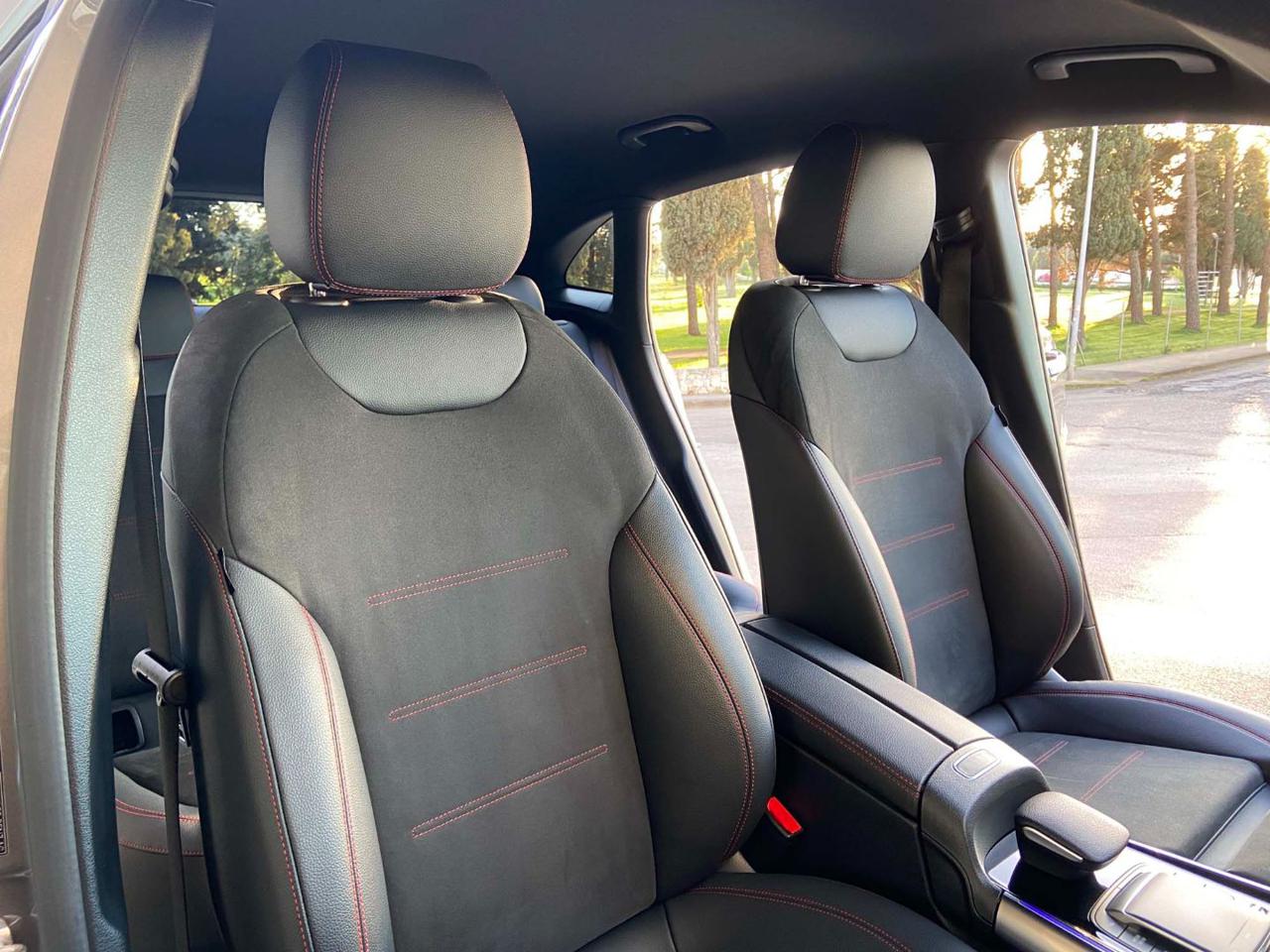 MERCEDES-BENZ GLA 200 d Automatic Premium Amg PACK NIGHT - 10