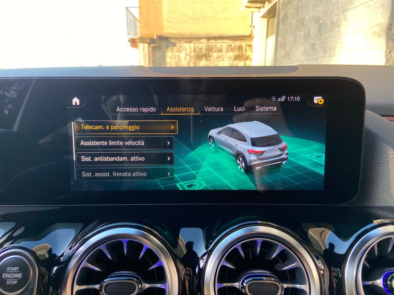 MERCEDES-BENZ GLA 200 d Automatic Premium Amg PACK NIGHT - 49