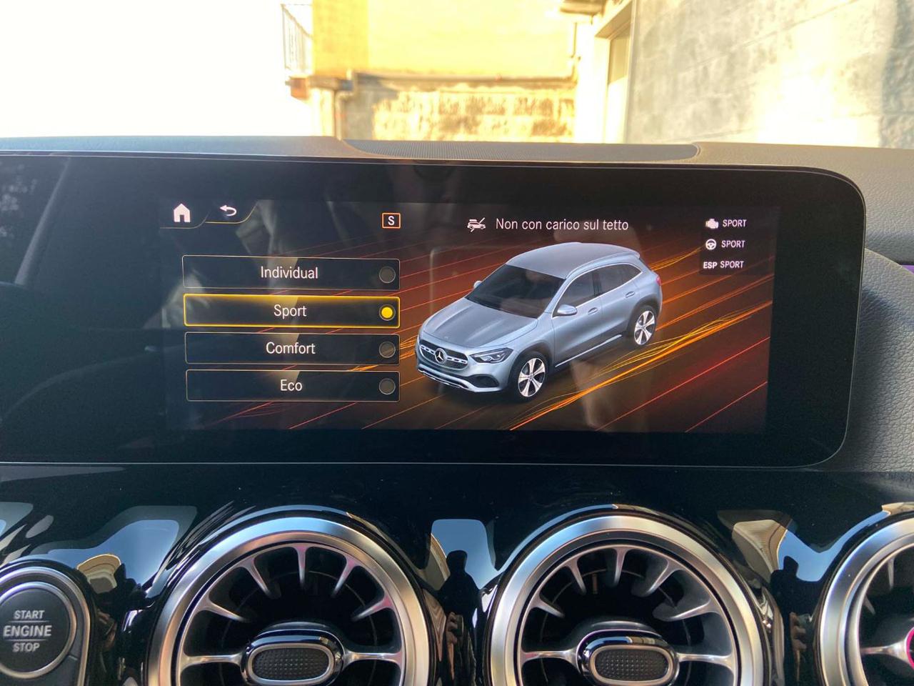 MERCEDES-BENZ GLA 200 d Automatic Premium Amg PACK NIGHT - 40