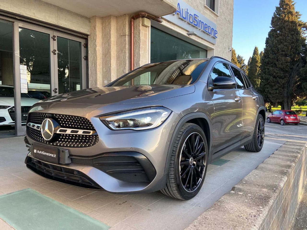 MERCEDES-BENZ GLA 200 d Automatic Premium Amg PACK NIGHT - 1