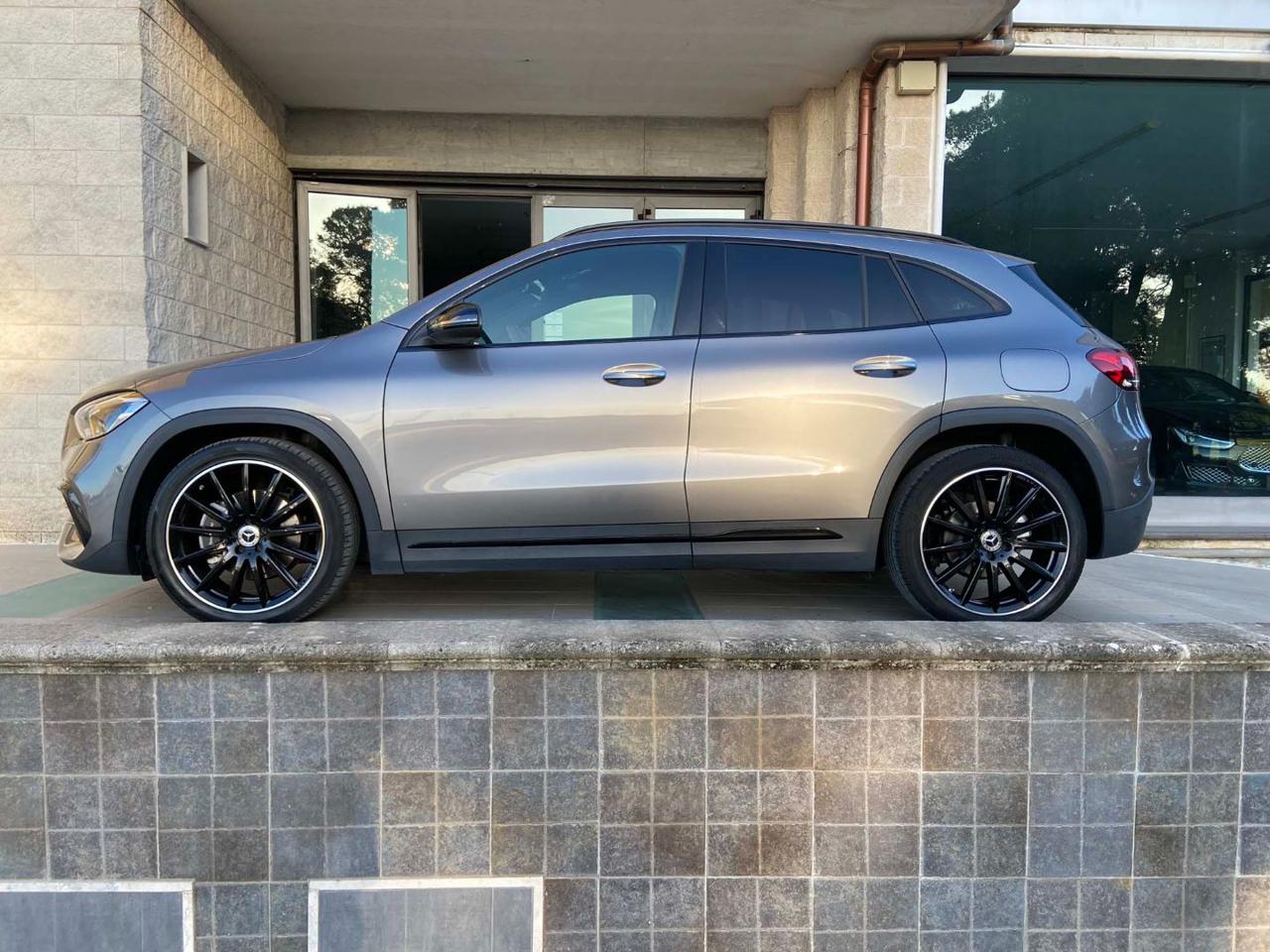 MERCEDES-BENZ GLA 200 d Automatic Premium Amg PACK NIGHT - 8