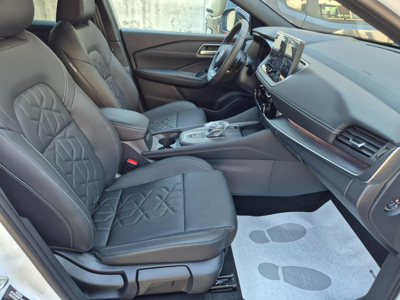 NISSAN Qashqai MHEV 158 CV Xtronic Tekna - 11