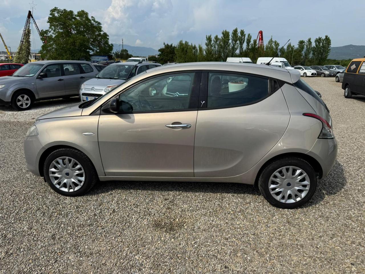 LANCIA Ypsilon 1.2 69 CV 5 porte S&S Silver - 3