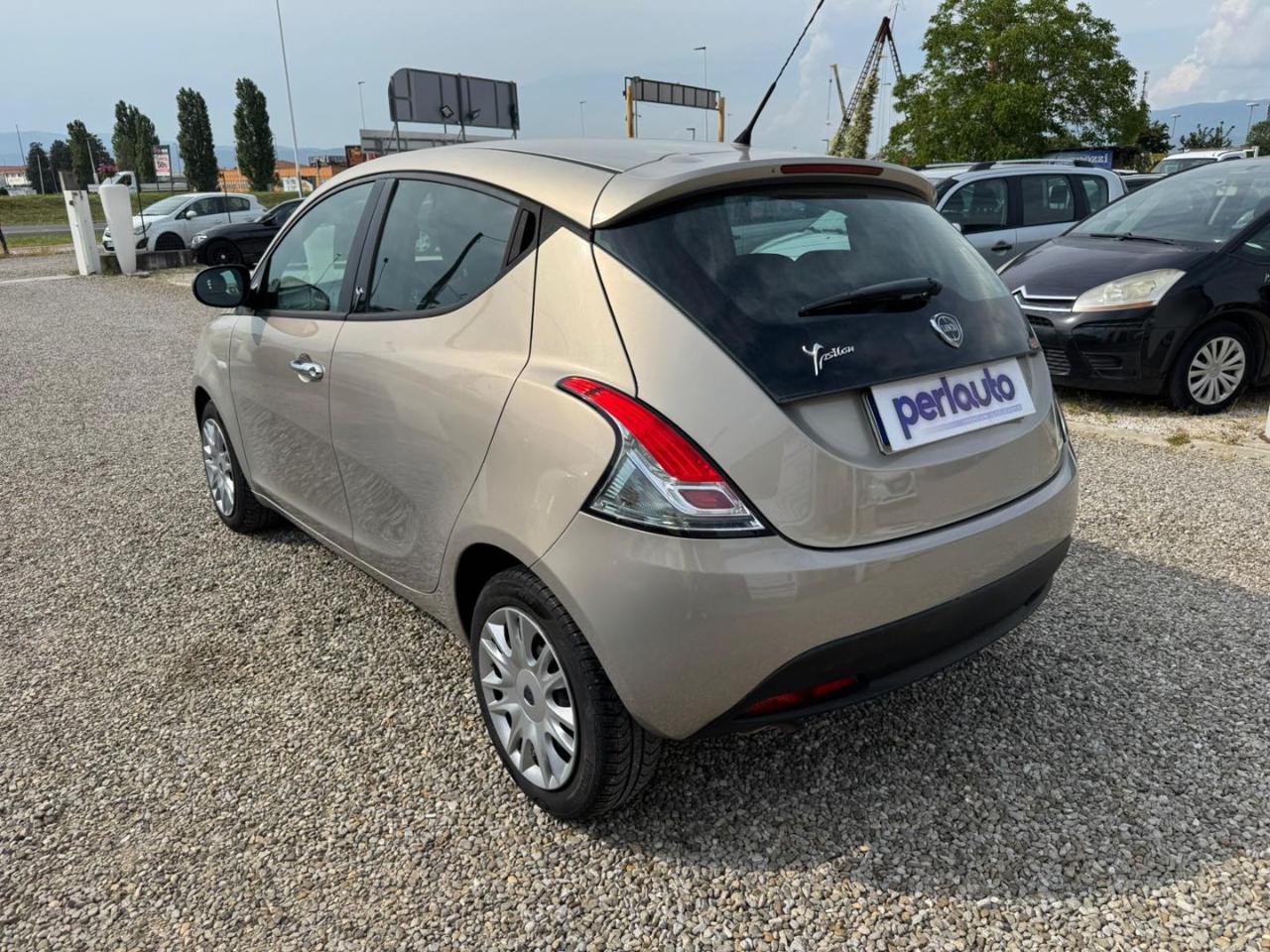 LANCIA Ypsilon 1.2 69 CV 5 porte S&S Silver - 5