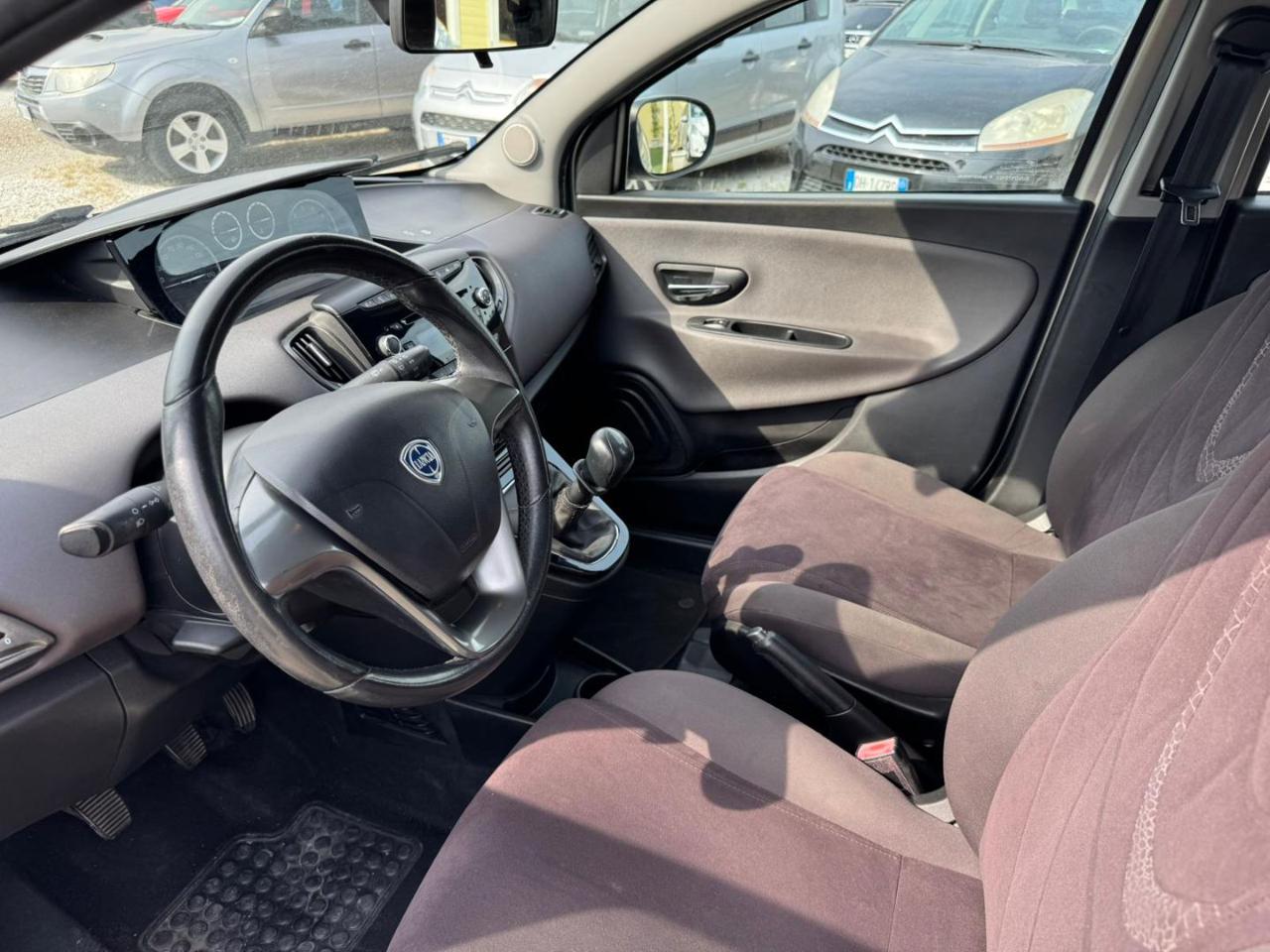 LANCIA Ypsilon 1.2 69 CV 5 porte S&S Silver - 9