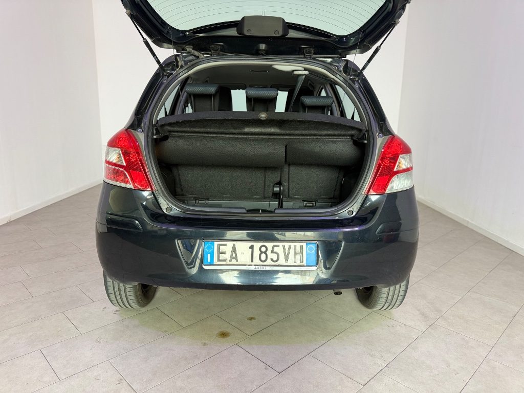TOYOTA Yaris 1.0 5 ,porte Sol - 6
