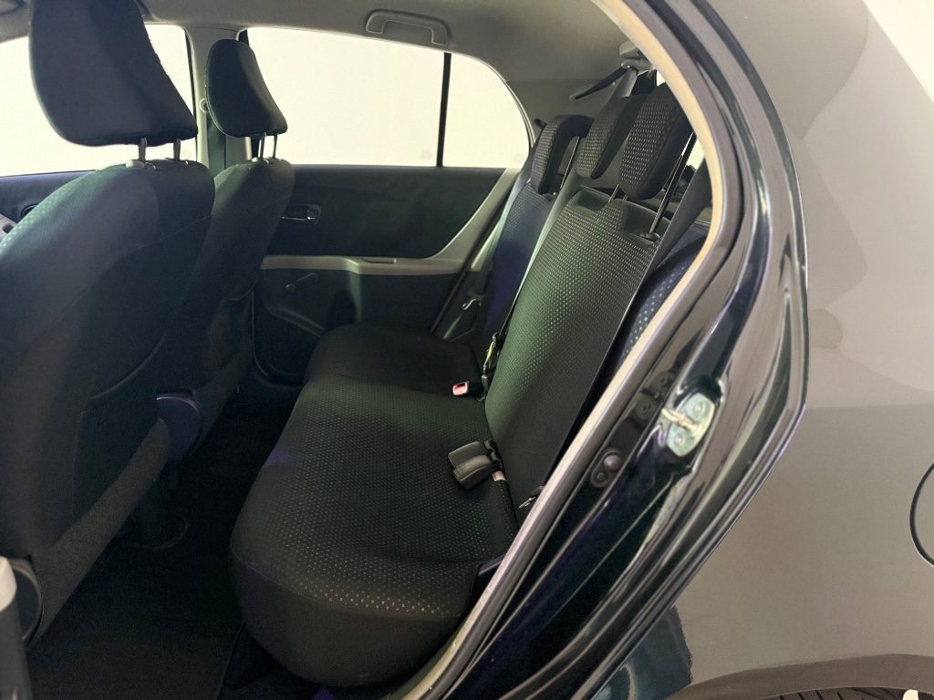 TOYOTA Yaris 1.0 5 ,porte Sol - 18