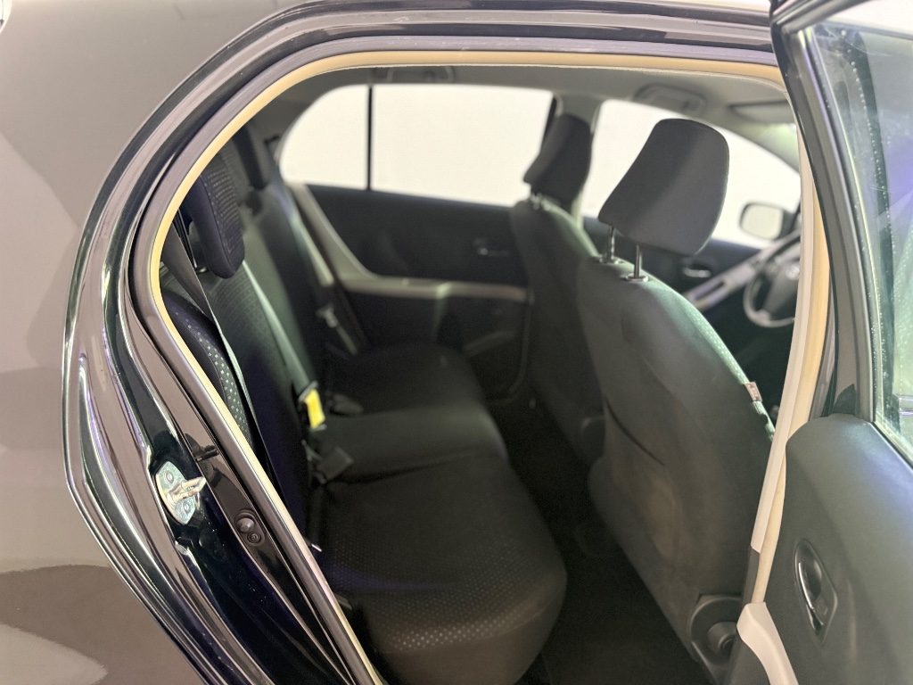 TOYOTA Yaris 1.0 5 ,porte Sol - 17