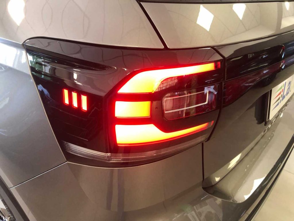 VOLKSWAGEN T-Cross 1.6 TDI DSG SCR Advanced BMT - 20