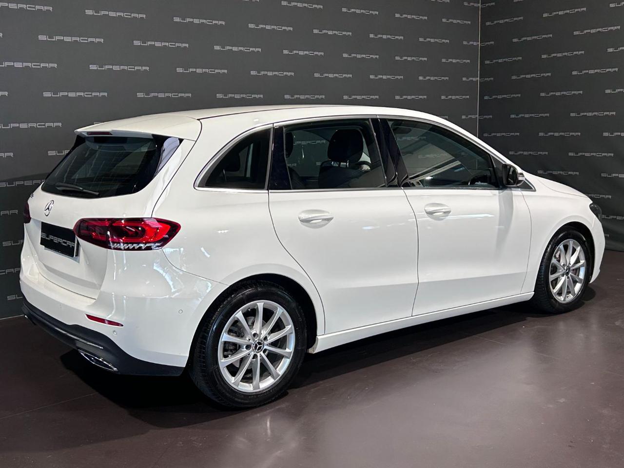 MERCEDES-BENZ B 200 d Automatic Sport - 3