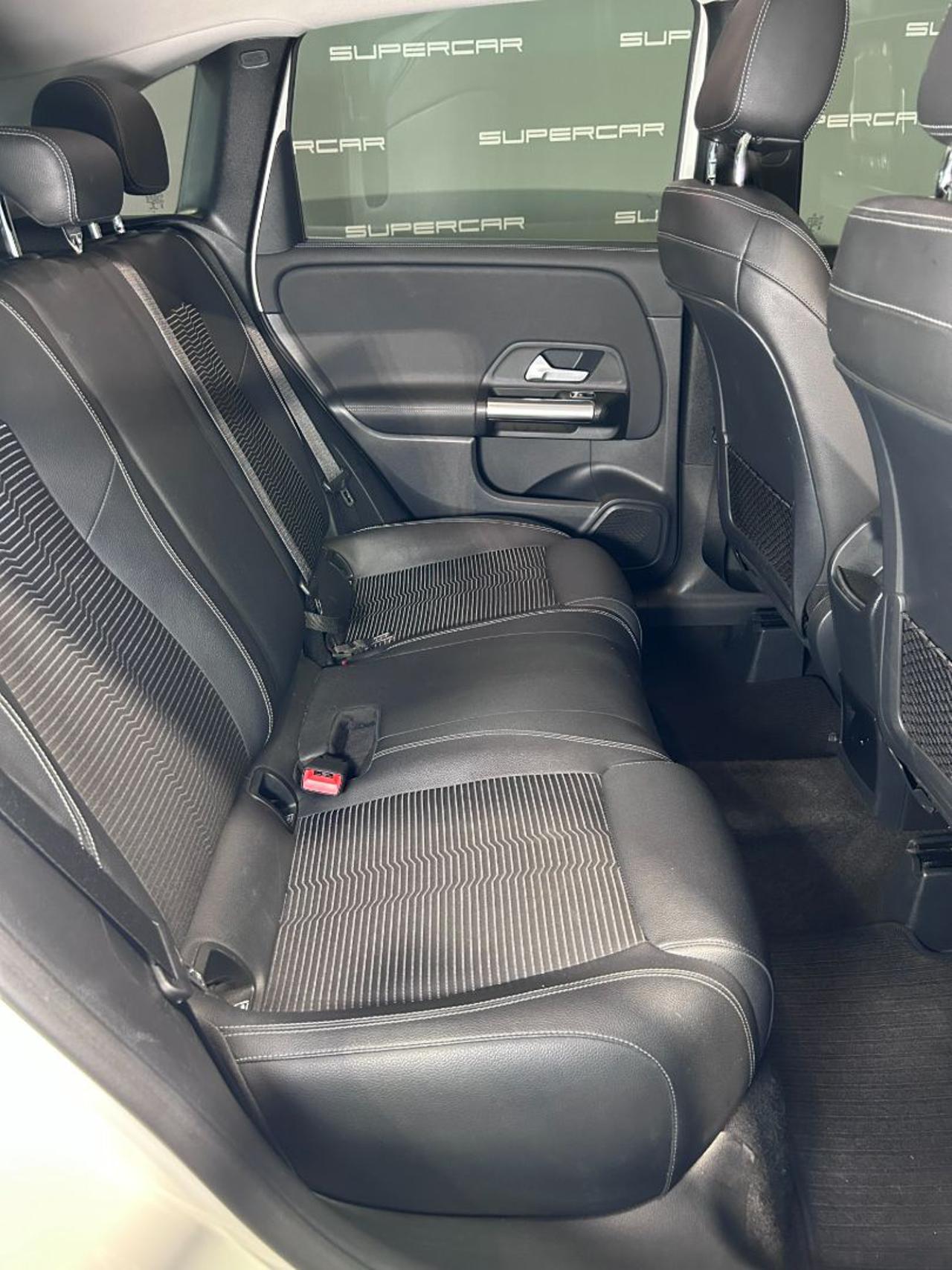 MERCEDES-BENZ B 200 d Automatic Sport - 13