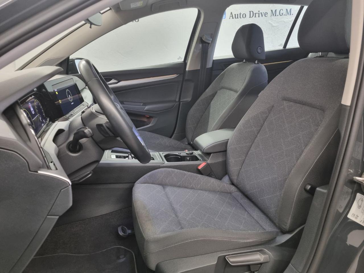 VOLKSWAGEN Golf 1.0 eTSI EVO DSG Life - 20