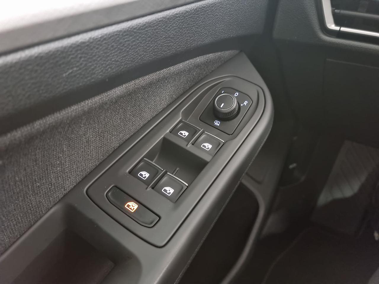 VOLKSWAGEN Golf 1.0 eTSI EVO DSG Life - 34