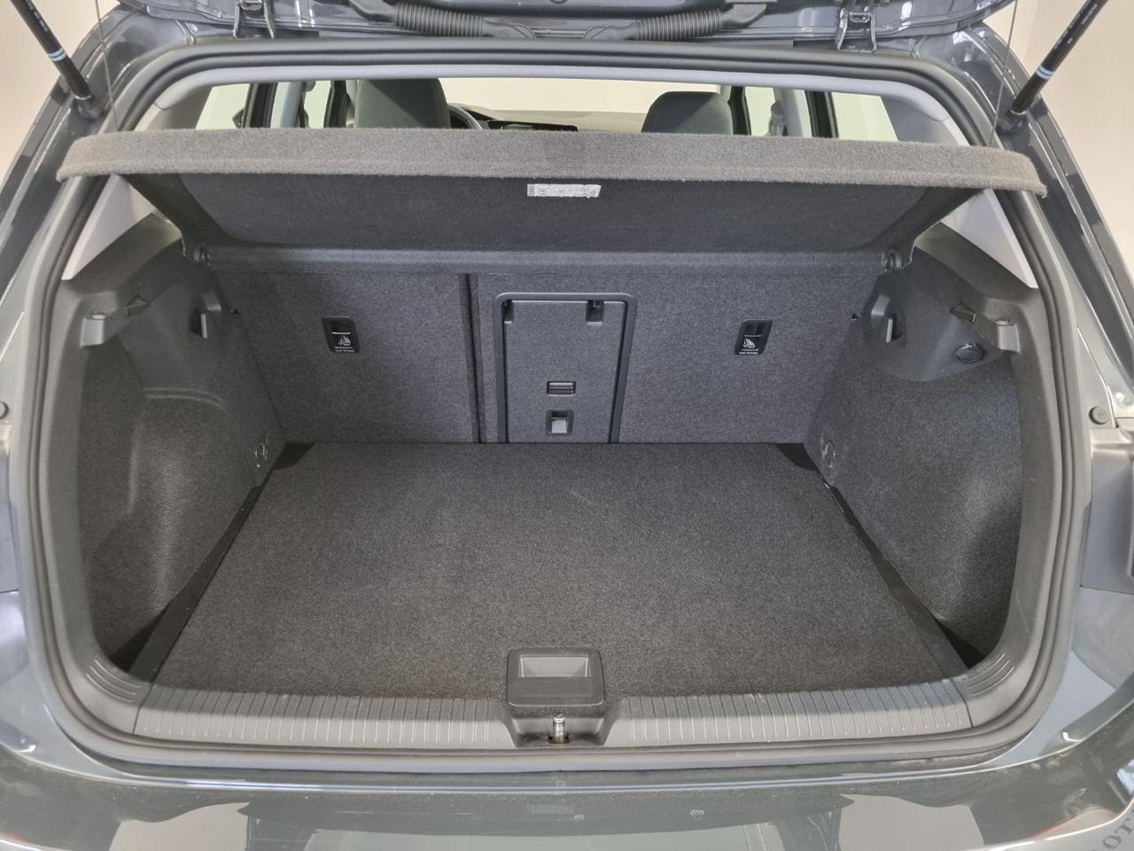 VOLKSWAGEN Golf 1.0 eTSI EVO DSG Life - 12