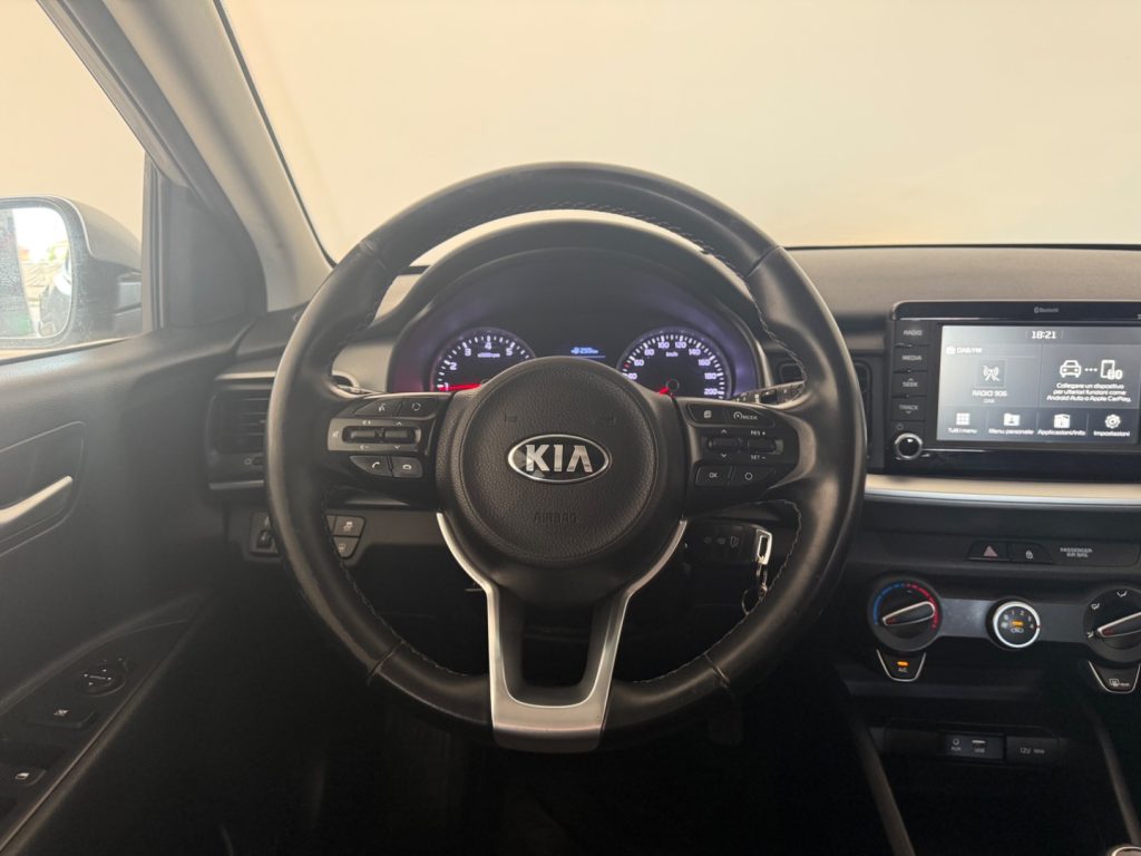 KIA Stonic 1.4 MPI 100 CV Energy - 8